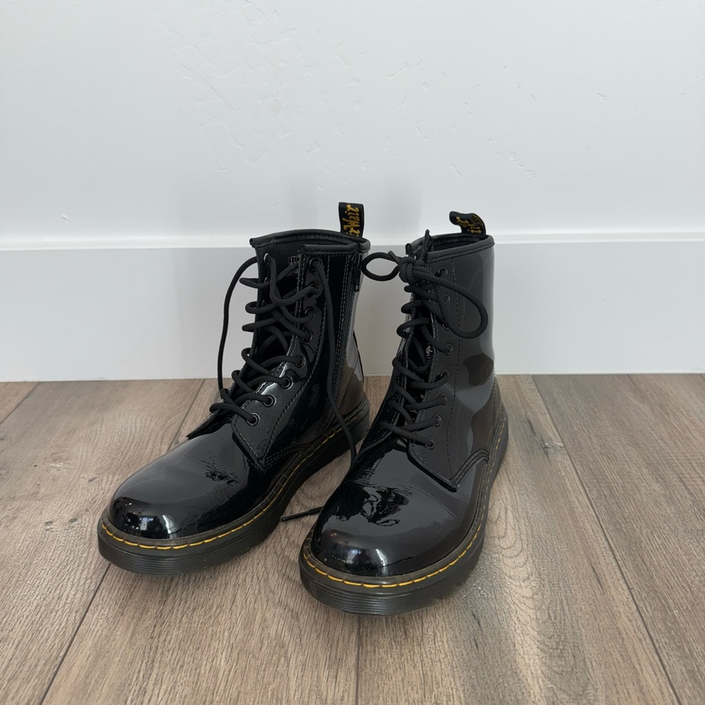 Dr. Martens 1460 W Patent Leather Combat Boots Women’s US 7 Men’s US 5 Black
